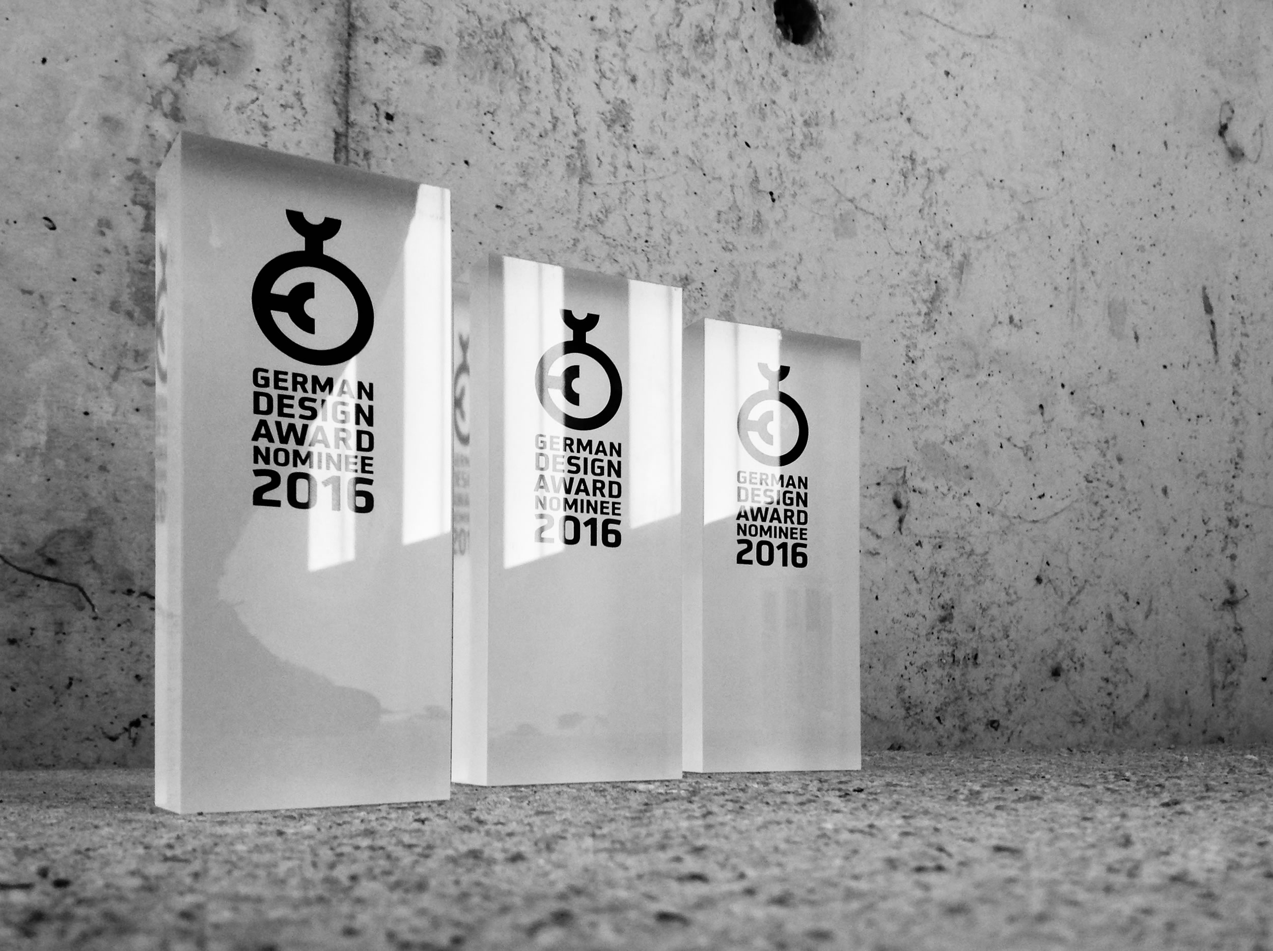 RECHTECK Award Winning Designer German Design Award 2016 Chef Schreibtisch