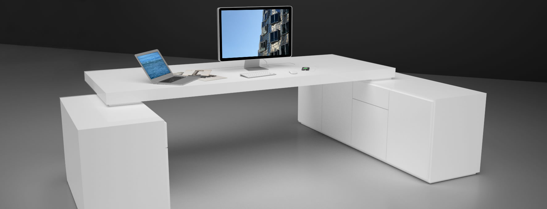 Handgefertigter Chefzimmer-Schreibtisch mit Sideboard-Füßen